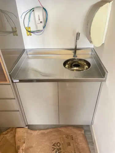 Pia em aço inox - alta profissional / sob medida.