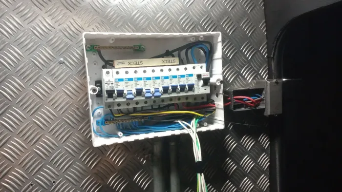 Eletricista Profissional | Instalações, Padrão de Energia e Iluminação
