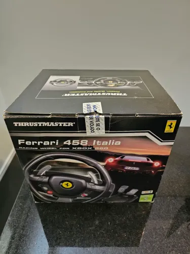 Volante Xbox / PC Thrustmaster Ferrari 458 Itália