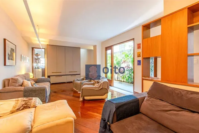 Linda casa de vila próximo ao metro vila Madalena