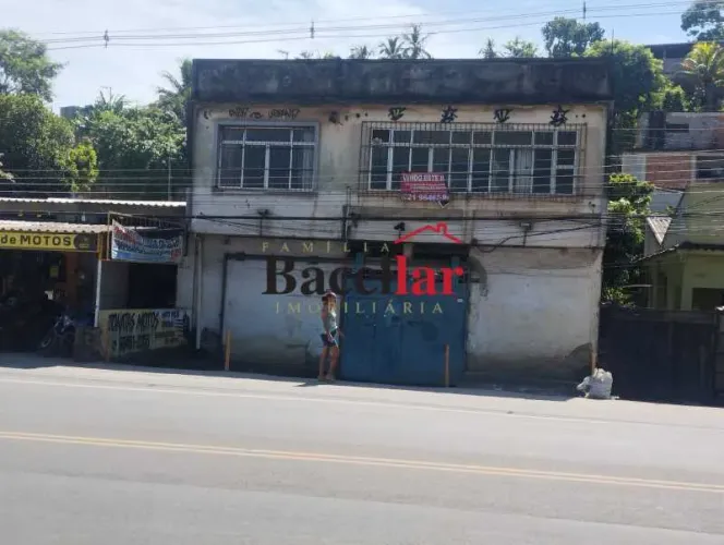 Galpão : / Comercial / Centro / Belford Roxo /