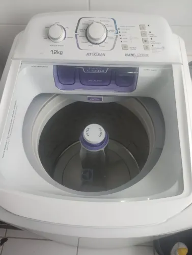 Lavadora de roupas Electrolux 12kg Jet&Clean