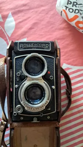 Maquina fotográfica antiga