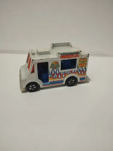 Carrinho hot wheels 