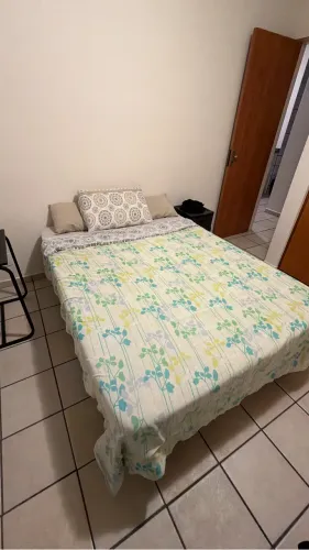 Cama e box (separados) casal padrão Hellen D33 espuma + Capa impermeável