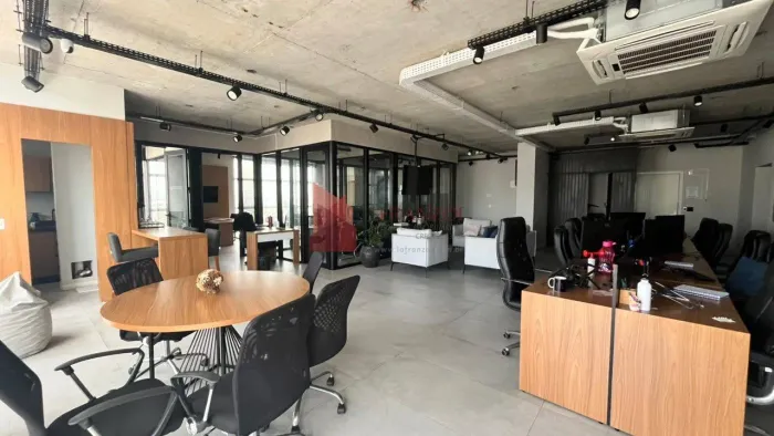 ALUGUEL: SALA COMECIAL 211 METROS MOBILIADA VISTA MAR EM NAVEGANTES