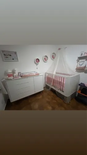 Berço + Cômoda Infantil Feminina Branca/Rosa - Abracadabra - Excelente Estado