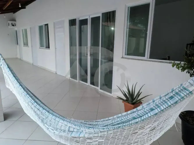 Casa Ampla com Piscina, 3 Quartos e 4 Vagas na Praia do Abaís