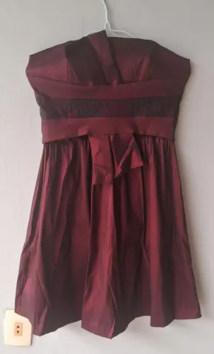 Vestido festa tomara que caia Marsala