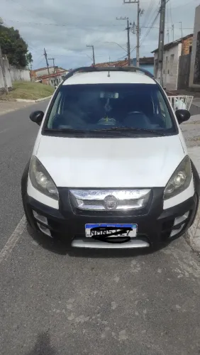Fiat Idea Adv./ Adv.lock.dualogic 1.8 Flex 5P 2012