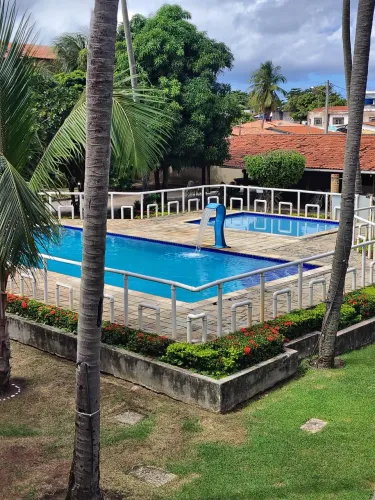 VENDO APT NA BARRA DE S. MIGUEL, ACEITO CARRO COMO PARTE ,MOBILIADO COM 2 PISC AREA LAZER