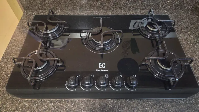 Coocktop electrolux gc70v