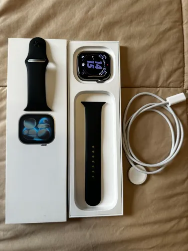 Apple Watch séries 11 46mm Aluminum