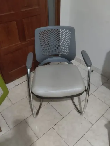 Vendo cadeira de escritório