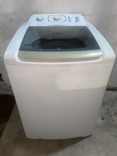 vendo máquina electrolux de 15kg faço entrega