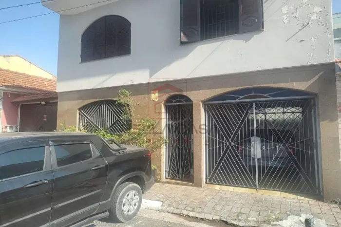 Sobrado à venda na Mooca - 260m2- 3 dormitórios - 1 suíte - 4 vagas de garagem