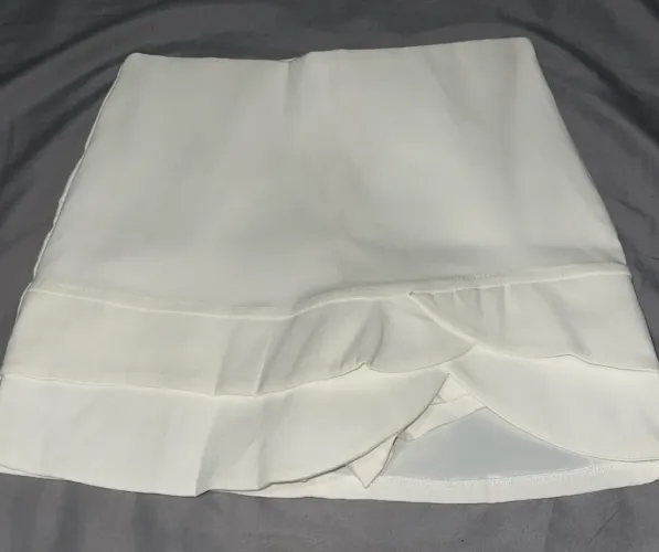 Short saia branco 