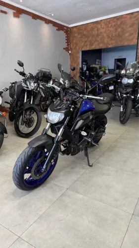 YAMAHA MT-07