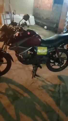 Vende - se Moto