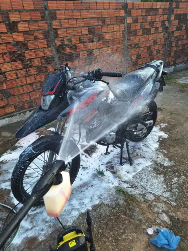 Troco xre 300 em carro do meu agrado