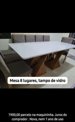 Mesa 8 lugares com tampo de vidro