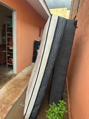 Cama Box Casal Ortobom com Colchão + Base R$ 400
