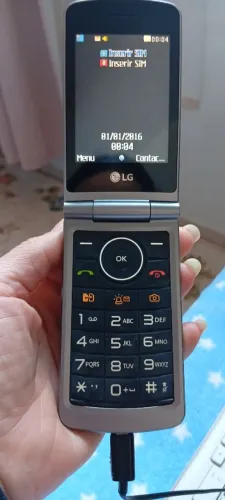 Vendo celular Flip LG usado 80$