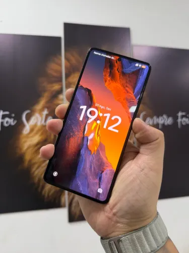 Poco F5 5G 256GB - Potente e muito conservado