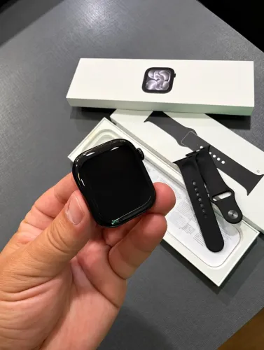 Apple Watch Series 11 42mm Jet Black - Seminovo