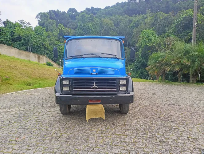 MB 1113 CAÇAMBA 