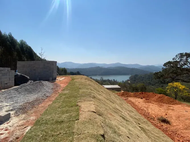 Vamos Negociar! Lote de 1200m² com MATRICULA E ESCRITURA!