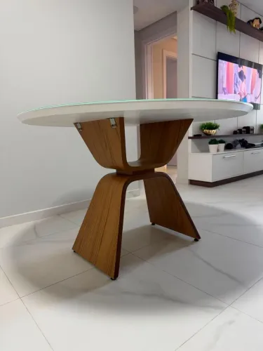Mesa de jantar redonda 