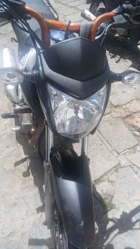 Moto em bom estado de conservação 