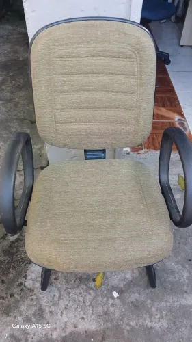 Cadeira escritório confortável