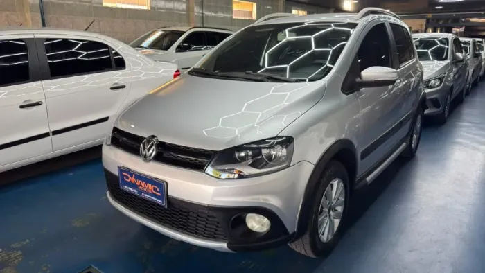 Volkswagen Crossfox I Motion 1.6 MI T. Flex 8V 5P 2013
