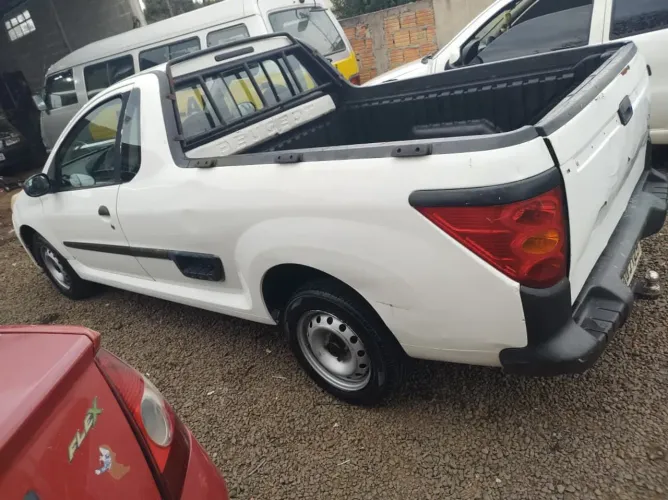 Peugeot Hoggar X-line 1.4 Flex 8V 2P 2012