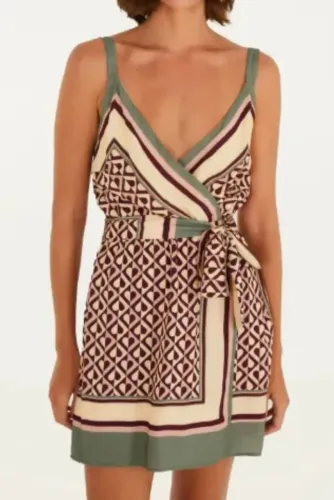 Vestido Farm curto