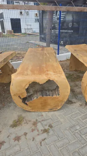 Mesa cascata madeira pequiá