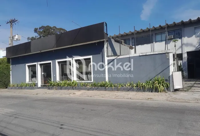 Prédio industrial com 1000 m², Zoneamento ZPI à venda no bairro Socorro.