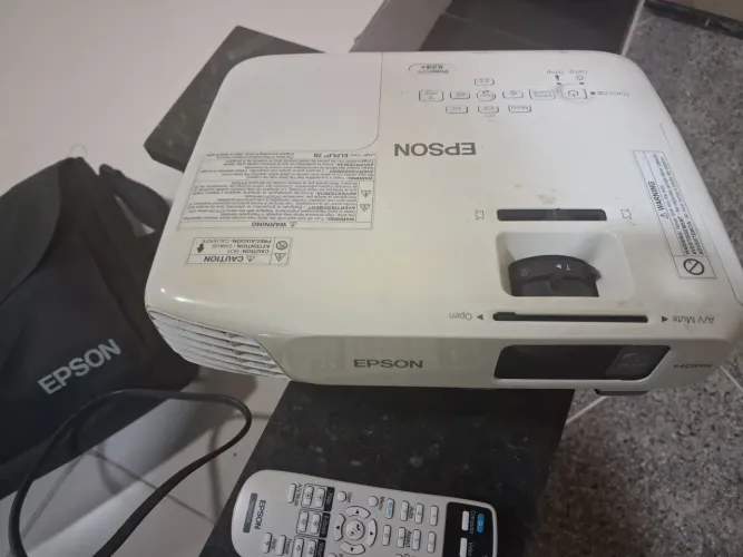 Projetor epson X24+lite