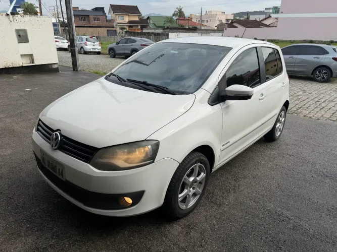 Volkswagen Fox Prime/higli. 1.6 Total Flex 8V 5P 2014