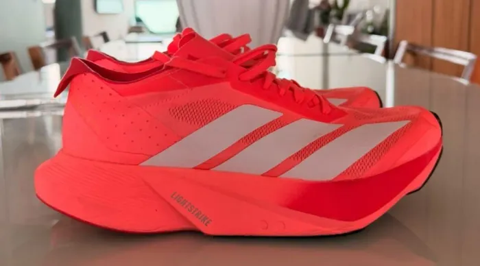 Vendo tênis Adidas para corrida