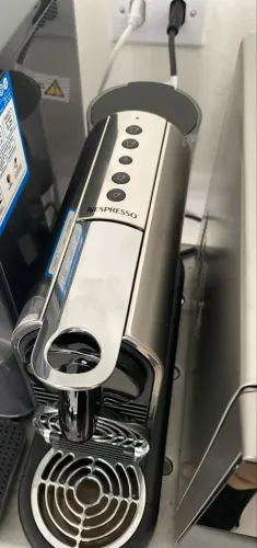 CAFETEIRA NESPRESSO