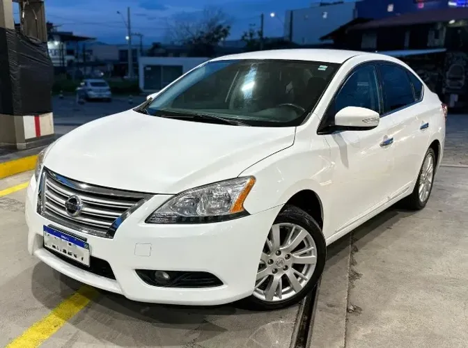 Nissan Sentra SL 2.0/ 2.0 Flex Fuel 16V Aut. 2015