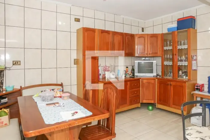 Casa à Venda - Água Branca, 6 Quartos, 280 m2