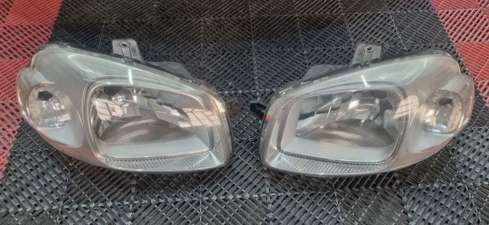 Par de farol novo uno e fiorino 