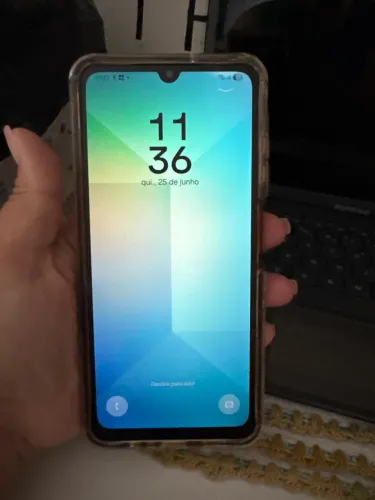 VENDO GALAXY A06 SEMI NOVO