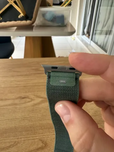 Pulseira original Apple - Loop olive - tamanho M - Apple Watch Ultra