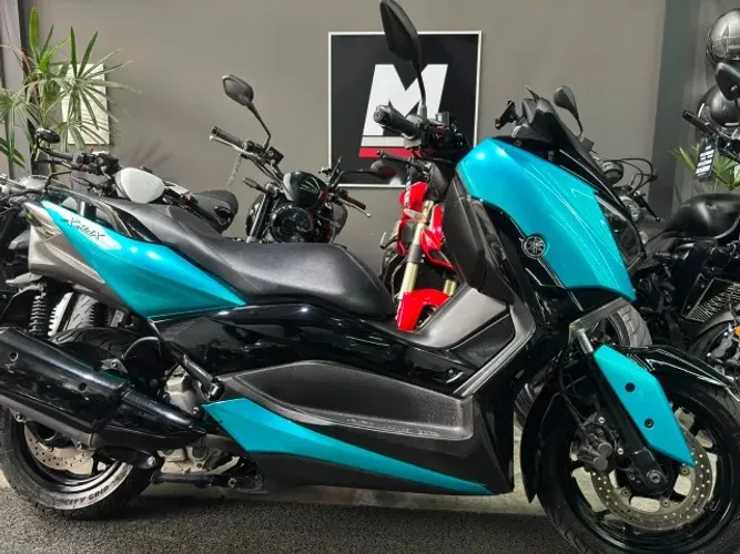 YAMAHA XMAX 2021 15.000km - Moto exclusiva - Revisada - Baixa km - Pneus novos