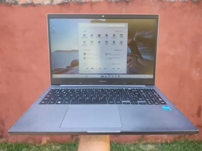 Notebook Samsung i3 8gb RAM 250gb SSD